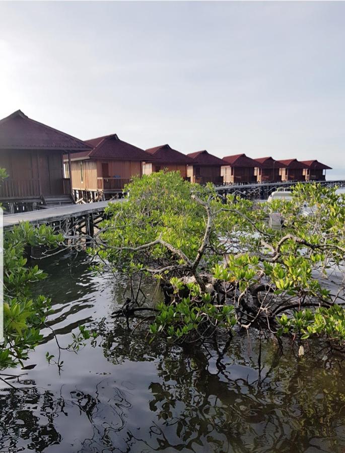 Korpak Villa & Resort Raja Ampat Waisai 外观 照片